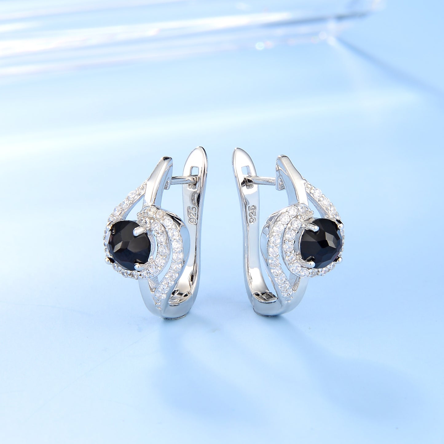 GEM&#39;S BALLET Natural Round Black Garnet Birthstone Stud Earrings For Women 925 Sterling Silver Gemstone Earrings Fine Jewelry