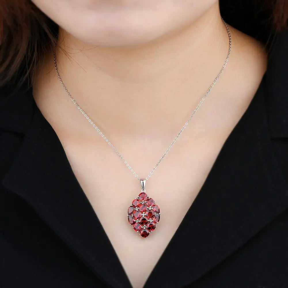 Natural Red Garnet Silver Pendants for Women S925 Jewelry 8.7 Carats Natural Garnet Romantic Design for Women Christmas Gifts
