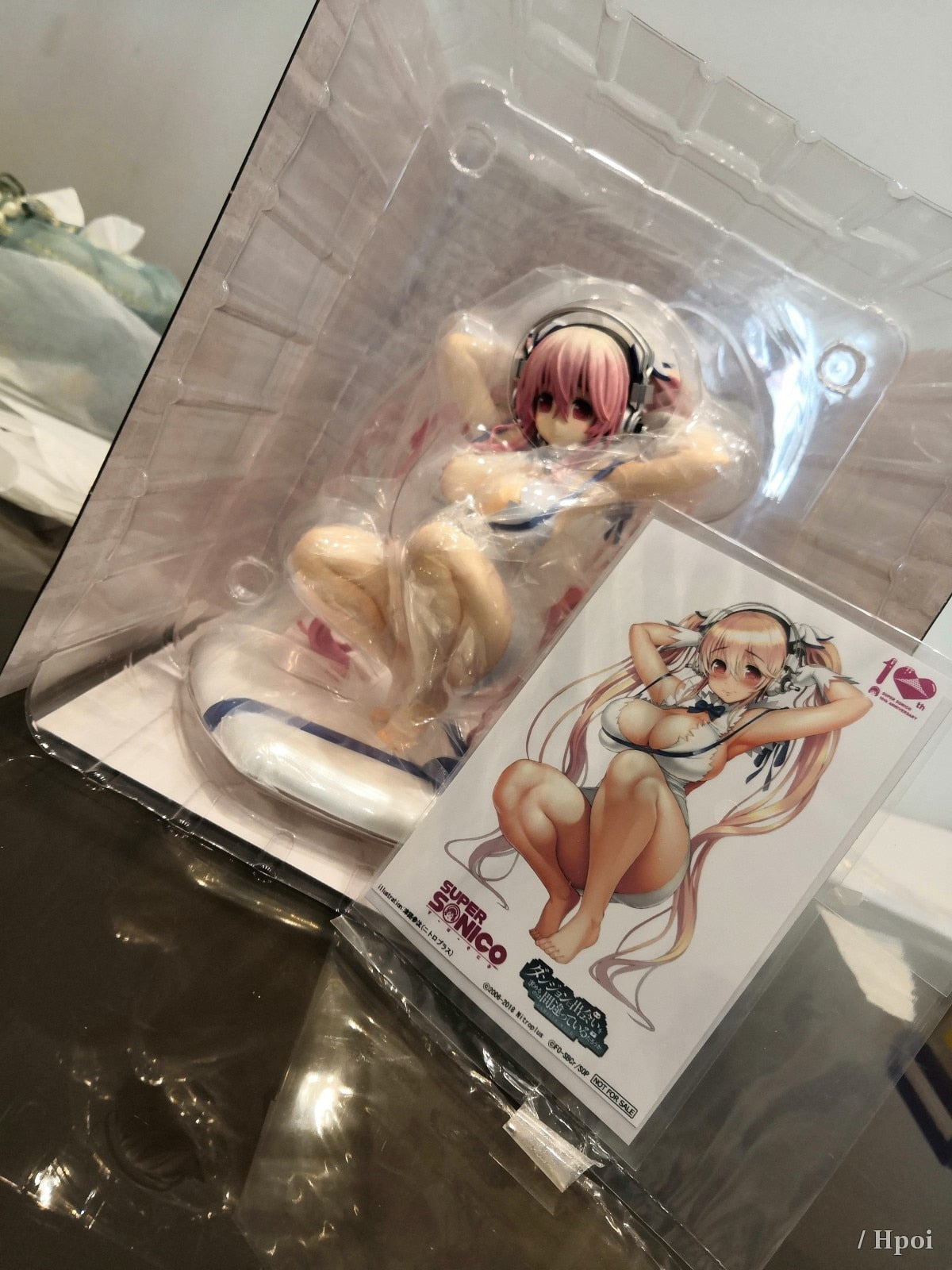 23CM Anime Sexy Cute Figure Anime SUPERSONICO Cospaly Hestia Dungeon Squat Pose Model Dolls Toy Gift BoxCollect PVC Material