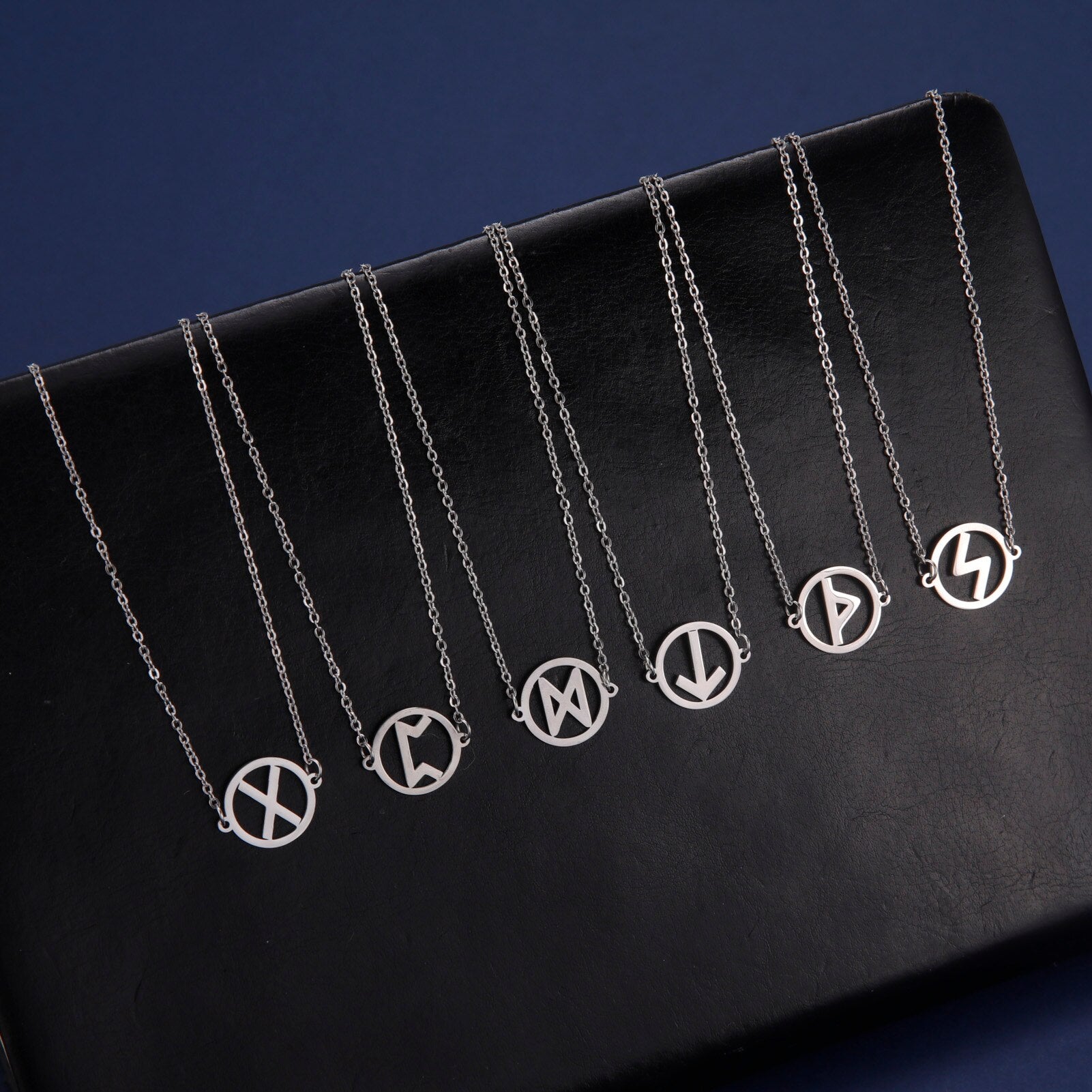 Vintage Norse Rune Charm Necklaces for Women Men Stainless Steel Viking Jewelry Ancient Patron Saint Amulet Valentine's Day