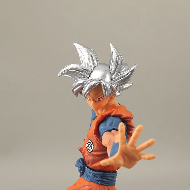 Cartoon Anime Dragon Ball Toy SDHB Monkey King Goku Figure Free-Spirited Silver Hair Action Model Birthday Gift Cartoon Ornament