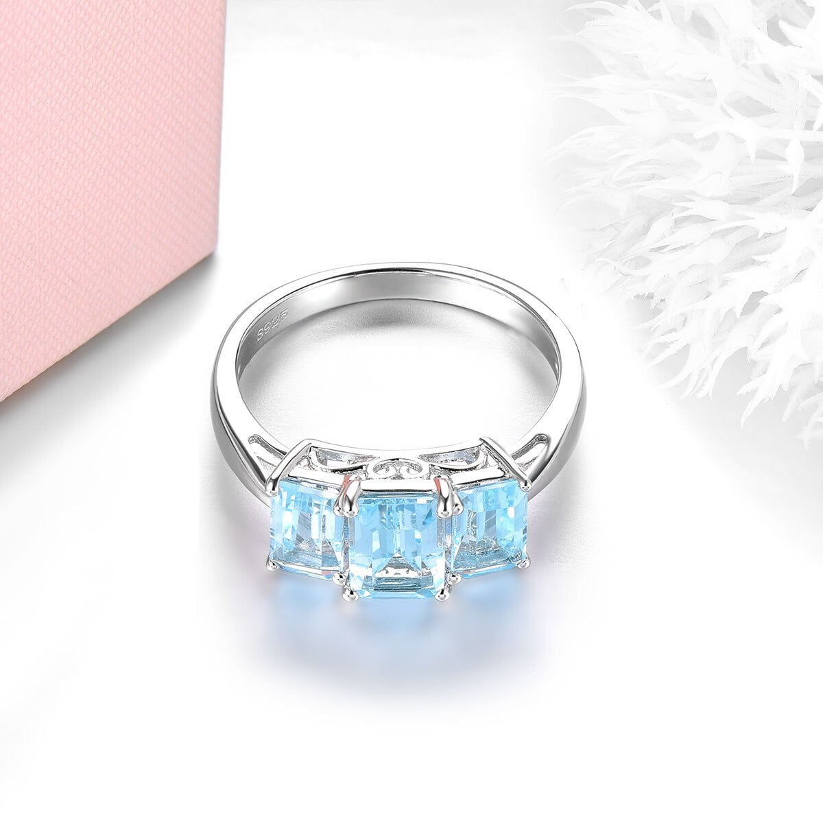 Natural Blue Topaz Sterling Silver Rings 2.5 Carats Genuine Sky Blue Topaz Women Classic Simple Design Jewelrys S925 Gifts