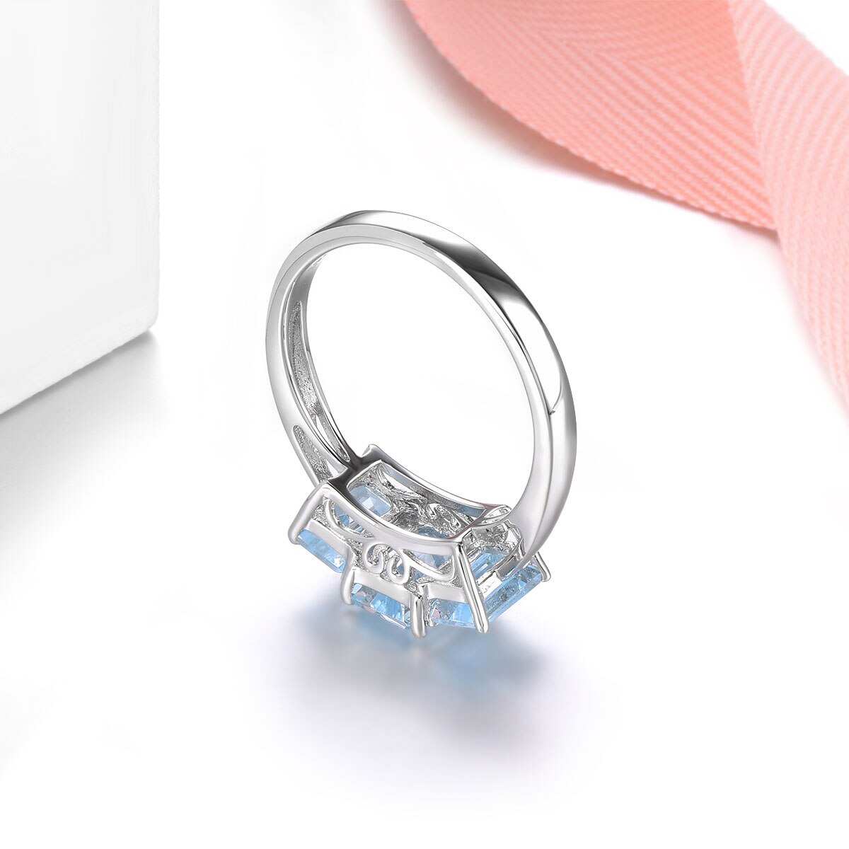 Natural Blue Topaz Sterling Silver Rings 2.5 Carats Genuine Sky Blue Topaz Women Classic Simple Design Jewelrys S925 Gifts