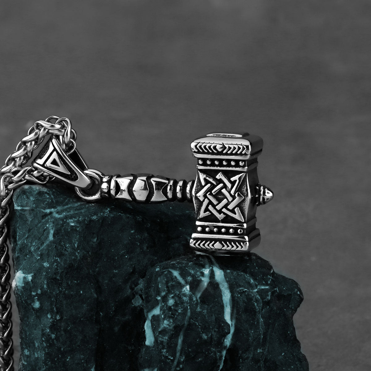 Norse Mythology Viking Thor's Hammer Men's Pendant Necklace Stainless Steel Punk Celtic Knot Necklace Jewelry
